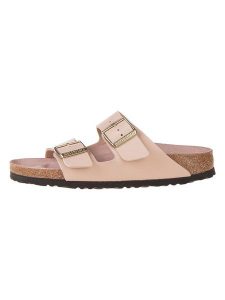 Birkenstock Klapki w kolorze jasnoróżowym rozmiar: 36. Różowe klapki Birkenstock, bez wzorów, z otwartym noskiem, bez obcasa. Za 314,95 zł.