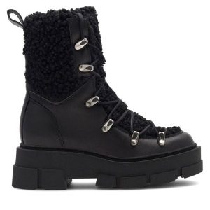 Trzewiki Badura. Czarne botki Badura, bez wzorów, bez obcasa, na słupku, bez zapięcia. Za 449,99 zł.