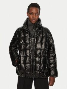 ViCOLO Kurtka zimowa TS0021 Czarny Regular Fit. Czarne kurtki ViCOLO, na zimę, s, bez wzorów, z syntetyku, bez kaptura. Za 589,99 zł.