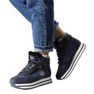 Granatowe botki LCJ-22-31-1450L Lee Cooper niebieskie. Niebieskie botki na jesień, bez wzorów, ze skóry ekologicznej, bez obcasa, bez zapięcia. Za 184,80 zł.