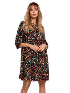 Made of emotion Sukienka w kolorze czarnym ze wzorem rozmiar: M. Czarne sukienki Made Of Emotion, m, bez wzorów, z wiskozy, bez kołnierzyka, bez ramiączek, mini. Za 140,86 zł.