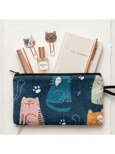 Nakkash Kosmetyczka w kolorze granatowym - 19 x 10 x 1 cm rozmiar: onesize. Niebieskie kosmetyczki Nakkash, bez wzorów, z materiału. Za 58,00 zł.