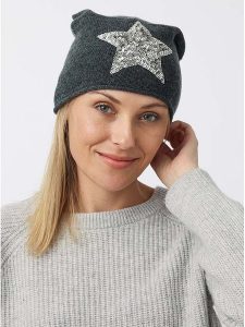 Zwillingsherz Czapka beanie w kolorze antracytowym rozmiar: onesize. Czarne czapki Zwillingsherz, bez wzorów, z kaszmiru. Za 83,42 zł.