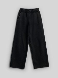 4F Szerokie spodnie dresowe damskie - czarne L. Czarne spodnie sportowe 4f, l, bez wzorów, z bawełny, trekkingowe. Za 159,99 zł.