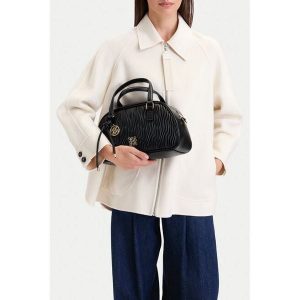 Torebka Nine West. Czarne torebki klasyczne Nine West, bez wzorów, bez dodatków. Za 229,99 zł.
