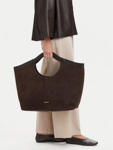 GINO ROSSI Torebka EO-LA224-19581-1 Brązowy. Brązowe shopper bag Gino Rossi, bez wzorów, ze skóry, bez dodatków. Za 699,99 zł.