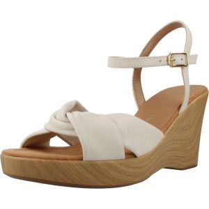 Sandały UNISA RAMIRO NTO Biały. Białe buty trekkingowe Unisa, ze skóry, bez zapięcia. Za 353,99 zł.