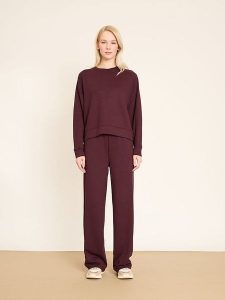 BGN 2-częściowy zestaw w kolorze brązowym rozmiar: 40. Brązowe spodnie dresowe BGN, bez wzorów, z dresówki. Za 162,87 zł.