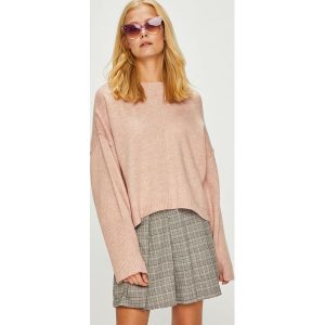 Trendyol - Sweter. Swetry klasyczne marki Trendyol. W wyprzedaży za 49,90 zł.