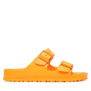 Klapki Birkenstock. Brązowe klapki Birkenstock, bez wzorów, bez obcasa. Za 249,99 zł.