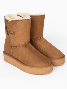 ISLAND BOOT Botki zimowe "Emmy" w kolorze jasnobrązowym rozmiar: 40. Brązowe botki Island Boot, na zimę, bez wzorów, bez obcasa, bez zapięcia. Za 174,84 zł.