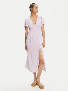 Billabong Sukienka letnia Jet Set EBJWD00134 Fioletowy Regular Fit. Fioletowe kombinezony Billabong, na lato, s, bez wzorów, z wiskozy, bez kołnierzyka, bez ramiączek. Za 219,99 zł.