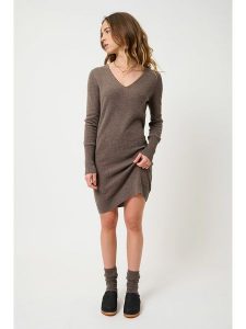 AUTHENTIC CASHMERE Kaszmirowa sukienka "Capelet" w kolorze brązowym rozmiar: M. Brązowe sukienki AUTHENTIC CASHMERE, m, bez wzorów, z kaszmiru, bez kołnierzyka, bez ramiączek, midi. Za 416,71 zł.