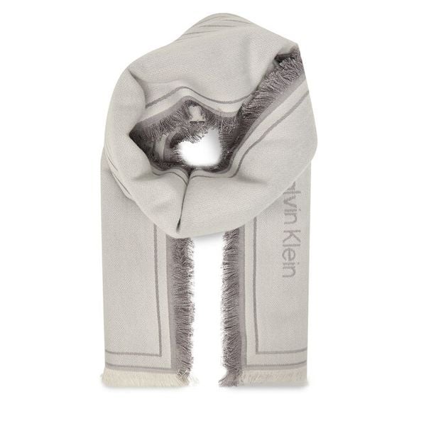 Chusta Calvin Klein. Szare apaszki i chusty Calvin Klein, bez wzorów. Za 249,99 zł.