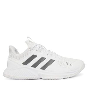 Buty halowe adidas. Białe buty sportowe ADIDAS, bez wzorów, bez zapięcia. Za 329,99 zł.