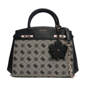 Torebka Guess. Czarne kuferki Guess, z aplikacjami, bez dodatków. Za 679,99 zł.