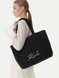 KARL LAGERFELD Torebka B1W46079 Czarny. Czarne torebki klasyczne KARL LAGERFELD, bez wzorów, z syntetyku, bez dodatków. Za 617,99 zł.