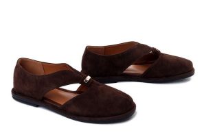 Artiker Relaks 58C1543 brązowy, baleriny damskie. Brązowe balerinki Artiker Relaks, bez wzorów, ze skóry, bez obcasa, bez zapięcia. Za 194,90 zł.