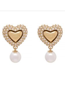 Guess Kolczyki JUBE06 006JW Złoty. Żółte kolczyki Guess, ze stali. Za 252,99 zł.