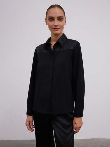 BGN Koszula w kolorze czarnym rozmiar: 40. Czarne koszule BGN, bez wzorów, bez kołnierzyka, bez ramiączek. Za 121,99 zł.