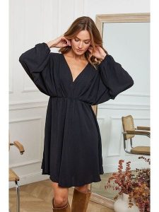 Joséfine Sukienka "Jakar" w kolorze czarnym rozmiar: S. Czarne sukienki Joséfine, s, bez wzorów, bez kołnierzyka, bez ramiączek, midi. Za 191,42 zł.