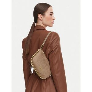 Torebka LOVE MOSCHINO. Brązowe torebki klasyczne LOVE MOSCHINO, bez wzorów, bez dodatków. Za 679,99 zł.