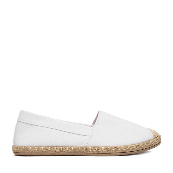 Espadryle JENNY. Białe espadryle Jenny, bez wzorów, bez obcasa. Za 69,99 zł.