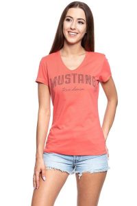MUSTANG T SHIRT DAMSKI Alexia C Print Porcelain Rose 1009392 8204. Czerwone t-shirty Mustang, s, bez wzorów, bez kołnierzyka, bez ramiączek. W wyprzedaży za 39,99 zł.
