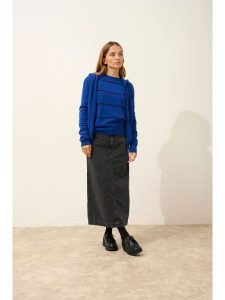 Just Cashmere Kaszmirowy kardigan "Debbie" w kolorze niebieskim rozmiar: M. Niebieskie kardigany Just Cashmere, z kaszmiru. Za 413,99 zł.