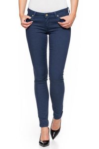 JEANSY DAMSKIE LEE TOXEY BLUE L527BF97 OUTLET. Niebieskie jeansy Lee, bez wzorów, z jeansu. W wyprzedaży za 79,99 zł.