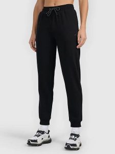 4F Spodnie dresowe w kolorze czarnym rozmiar: S. Czarne spodnie dresowe 4f, s, bez wzorów, z dresówki. Za 96,14 zł.