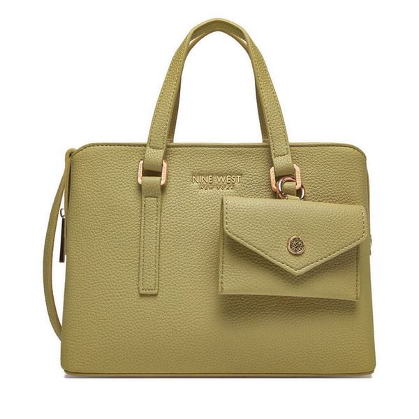 Torebka Nine West. Zielone torebki klasyczne Nine West, bez wzorów, bez dodatków. Za 249,99 zł.