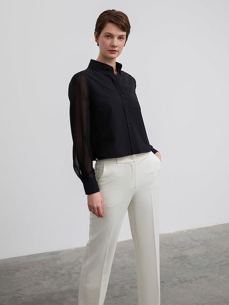 BGN Bluzka w kolorze czarnym rozmiar: 38. Czarne bluzki BGN, bez wzorów, bez kołnierzyka, bez ramiączek. Za 87,61 zł.