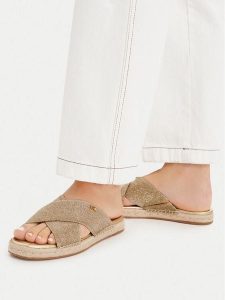 MICHAEL Michael Kors Klapki Kenzie 40S6KZFS3D Złoty. Żółte klapki MICHAEL Michael Kors, bez wzorów, z materiału, bez obcasa. Za 313,99 zł.