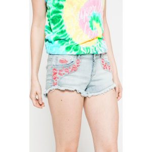 Superdry - Szorty. Szorty marki Superdry. W wyprzedaży za 89,90 zł.