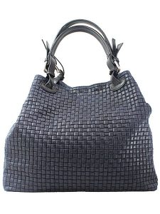 ORE10 Skórzana torebka w kolorze granatowym - 34 x 29 x 18 cm rozmiar: onesize. Niebieskie torebki klasyczne ORE10, bez wzorów, z materiału, przez ramię, bez dodatków. Za 246,53 zł.