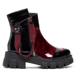 Botki Maciejka. Czerwone botki Maciejka, bez wzorów, bez obcasa, na słupku, bez zapięcia. Za 479,99 zł.