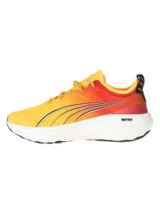 Puma Buty "ForeverRun NITRO FADE" w kolorze żółto-czerwonym do biegania rozmiar: 40. Czerwone buty sportowe Puma, bez wzorów, bez zapięcia, do biegania. Za 404,10 zł.