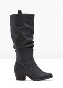 Kozaki. Czarne kozaki bonprix, bez wzorów, bez obcasa, bez zapięcia. Za 219,99 zł.