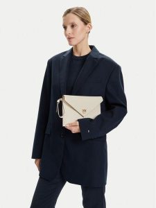 PINKO Torebka Flat Purse Handle AI 25-26 PCPL104820 A0F1 Écru. Torebki wieczorowe Pinko, bez wzorów, ze skóry, bez dodatków. Za 569,99 zł.