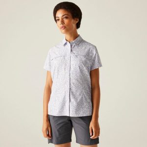 Travel Packaway damska koszula z krótkim rękawem. Fioletowe koszule Regatta, bez wzorów, bez kołnierzyka, bez ramiączek. W wyprzedaży za 159,45 zł.