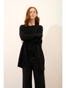 Just Cashmere Kaszmirowy kardigan "Maddie" w kolorze czarnym rozmiar: S. Czarne kardigany Just Cashmere, z kaszmiru. Za 456,87 zł.