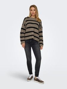 JDY Sweter "Justy" w kolorze szarobrązowo-czarnym rozmiar: M. Brązowe swetry oversize JDY, m, bez wzorów, ze splotem, bez ramiączek. Za 79,03 zł.