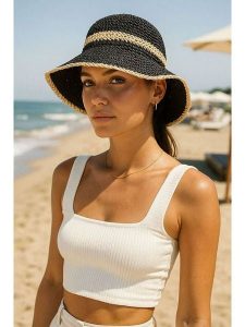 Lucky Bees Kapelusz przeciwsłoneczny w kolorze granatowym rozmiar: onesize. Niebieskie kapelusze Lucky Bees, bez wzorów, z materiału. Za 73,99 zł.