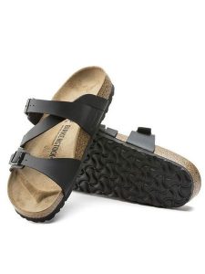 Birkenstock Klapki "Salina" w kolorze czarnym rozmiar: 38. Czarne klapki Birkenstock, bez wzorów, z otwartym noskiem, bez obcasa. Za 250,35 zł.