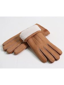 Kaiser Naturfellprodukte H&L Wełniane rękawiczki w kolorze beżowym rozmiar: 8,5. Brązowe rękawiczki Kaiser Naturfellprodukte H&L, bez wzorów, z materiału. Za 274,75 zł.