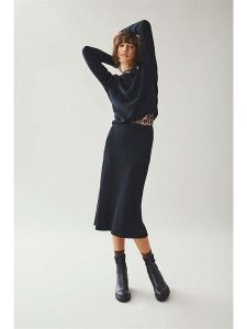 Vila Spódnica w kolorze czarnym rozmiar: S. Czarne spódnice Vila, na co dzień, s, bez wzorów, midi. Za 122,39 zł.