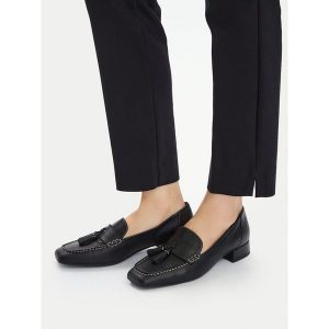 Półbuty Vagabond Shoemakers. Czarne czółenka Vagabond Shoemakers, bez wzorów, bez obcasa, na obcasie, bez zapięcia. Za 342,99 zł.