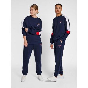 Jogging Hummel IC Dayton. Niebieskie szorty Hummel, bez wzorów, z dresówki, sportowe. Za 244,50 zł.