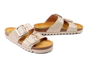 DR. BRINKMANN 700910-82 gold, klapki damskie. Żółte klapki Dr. Brinkmann, bez wzorów, ze skóry, bez obcasa. Za 280,42 zł.